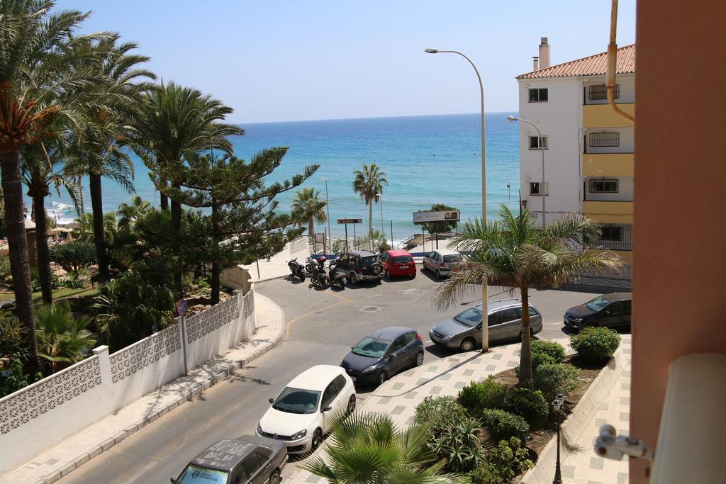 Andaluz Apartments Toboso Nerja Szoba fotó